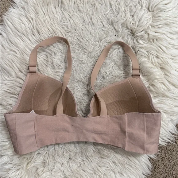 SPANXsmooth Bra-llelujah!
Lightly Lined Full Coverage Bra In Beige Size 38C - Picture 5 of 8